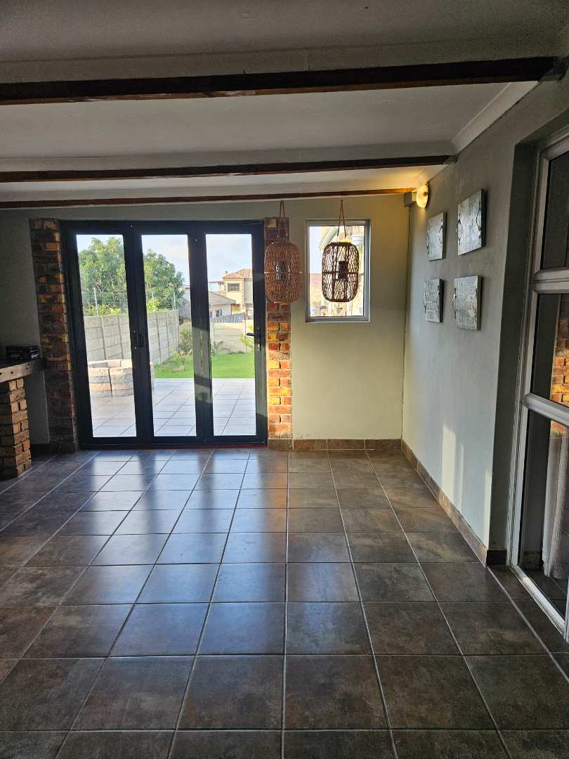 4 Bedroom Property for Sale in Kamma Heights Eastern Cape